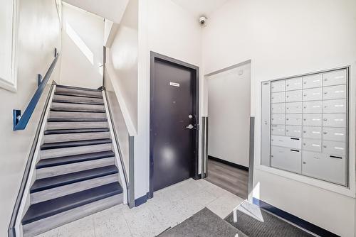 10732  96 Street, Edmonton, AB - Indoor Photo Showing Other Room