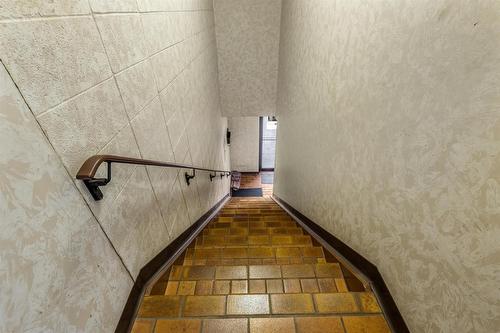 200 10041  81 Ave Nw, Edmonton, AB 