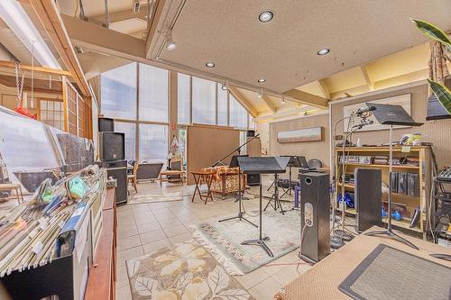 9865  85 Avenue, Edmonton, AB 