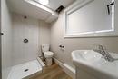 6418  132 Avenue, Edmonton, AB  - Indoor Photo Showing Bathroom 