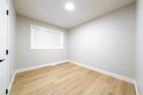 6418  132 Avenue, Edmonton, AB - Indoor Photo Showing Other Room