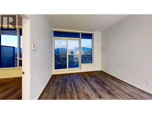 33Xx 1955 Alpha Way, Burnaby, BC - Indoor Photo Showing Other Room