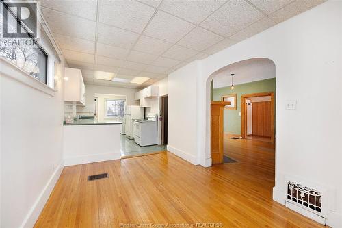 3522 Sandwich Street, Windsor, ON - Indoor Photo Showing Other Room