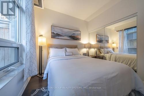 106 - 35 Hayden Street, Toronto, ON - Indoor Photo Showing Bedroom