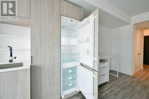 1809 - 77 Shuter Street, Toronto, ON - Indoor