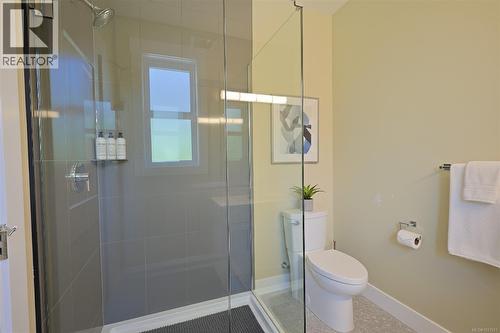 (Prop)Sl1 169 Hunter Way, Ladysmith, BC - Indoor Photo Showing Bathroom