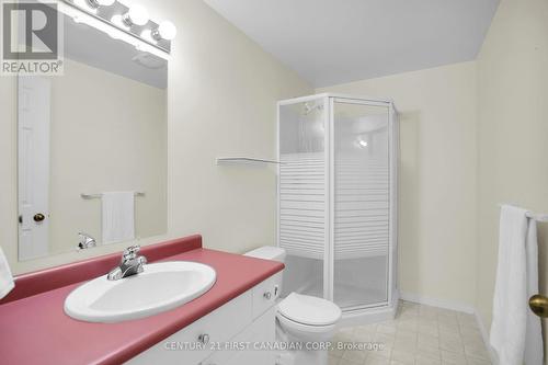 45 - 1555 Highbury Avenue N, London East (East A), ON - Indoor Photo Showing Bathroom