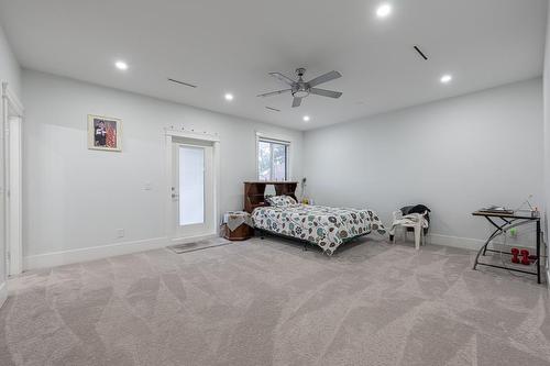 13306 90 Avenue, Surrey, BC - Indoor Photo Showing Bedroom