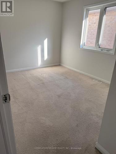 1059 Savoline Boulevard, Milton, ON - Indoor Photo Showing Other Room