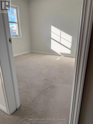 1059 Savoline Boulevard, Milton, ON - Indoor