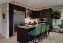 504-427 Lampson St  Esquimalt, BC V9A 0K5