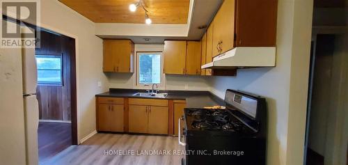 14 Elm Grove Avenue, Richmond Hill, ON - Indoor Photo Showing Kitchen With Double Sink