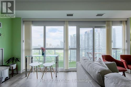 1625 - 165 Legion Road N, Toronto, ON - Indoor Photo Showing Other Room