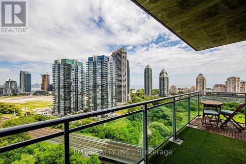 1625 - 165 Legion Road N, Toronto, ON - Outdoor With View