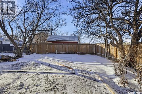 1300 Athol Street, Regina, SK - Outdoor