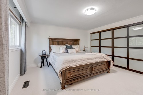 1481 Otis Avenue, Mississauga, ON - Indoor Photo Showing Bedroom