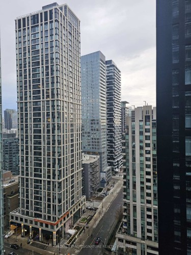 1904S-110 Broadway Avenue, Toronto, ON - Outdoor With Facade