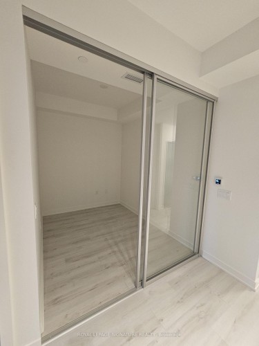 1904S-110 Broadway Avenue, Toronto, ON - Indoor Photo Showing Other Room