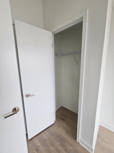 420-1 Fairview Road E, Mississauga, ON - Indoor Photo Showing Other Room