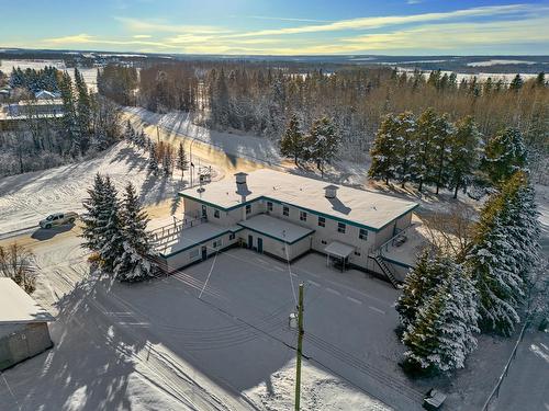 4907  51 St, Breton, AB 