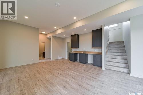 12 Sunset Boulevard, North Grove, SK - Indoor