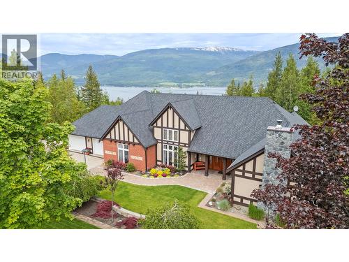 5121 Ivy Road, Eagle Bay, BC - Outdoor
