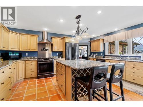 5121 Ivy Road, Eagle Bay, BC - Indoor Photo Showing Kitchen