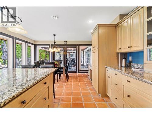 5121 Ivy Road, Eagle Bay, BC - Indoor Photo Showing Kitchen