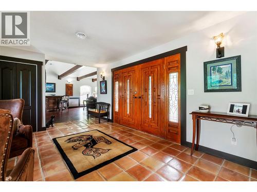 5121 Ivy Road, Eagle Bay, BC - Indoor