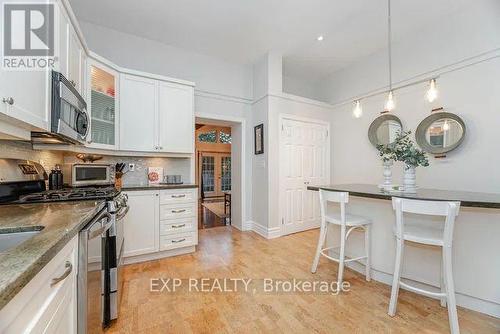 51 Chapel Street, Brampton, ON - Indoor Photo Showing Kitchen