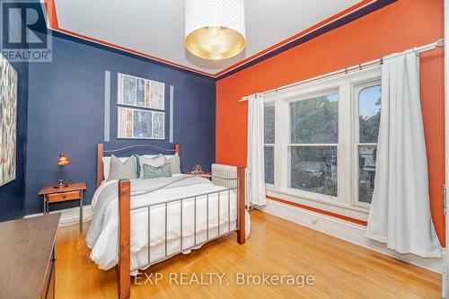 51 Chapel Street, Brampton, ON - Indoor Photo Showing Bedroom
