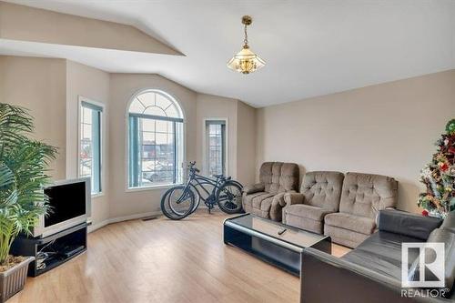 9518  106 Ave Nw, Edmonton, AB 