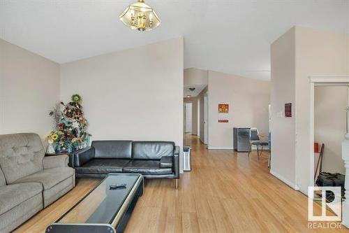 9518  106 Ave Nw, Edmonton, AB 