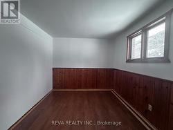 Third bedroom off living room - 