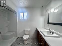 Main Floor, 3 Piece bathroom - 