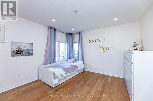 238 Devonsleigh Boulevard, Richmond Hill, ON - Indoor Photo Showing Bedroom