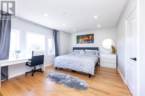 238 Devonsleigh Boulevard, Richmond Hill, ON - Indoor Photo Showing Bedroom