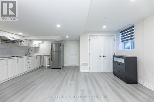 238 Devonsleigh Boulevard, Richmond Hill, ON - Indoor