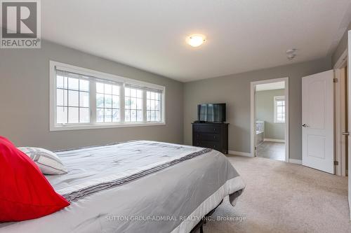 53 Pietrowski Drive, Georgina, ON - Indoor Photo Showing Bedroom