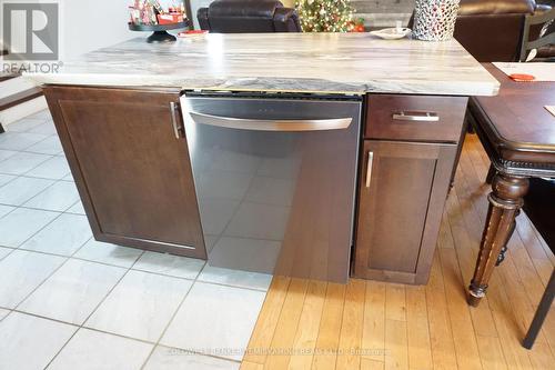 Dishwasher in Island - 151 Carter Boulevard, Temiskaming Shores (Haileybury), ON - Indoor Photo Showing Kitchen
