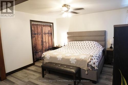 Primary Bedroom - 151 Carter Boulevard, Temiskaming Shores (Haileybury), ON - Indoor Photo Showing Bedroom