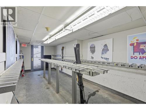 3160 Creekside Creekside Way Unit# 204, Sun Peaks, BC - Indoor Photo Showing Other Room