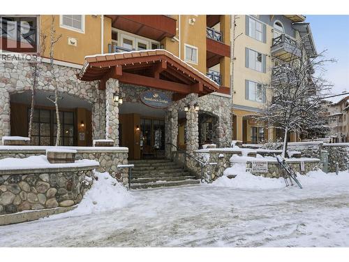 3160 Creekside Creekside Way Unit# 204, Sun Peaks, BC - Outdoor With Facade