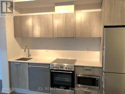 1406 - 50 CHARLES STREET E  Toronto, ON M4Y 0C3