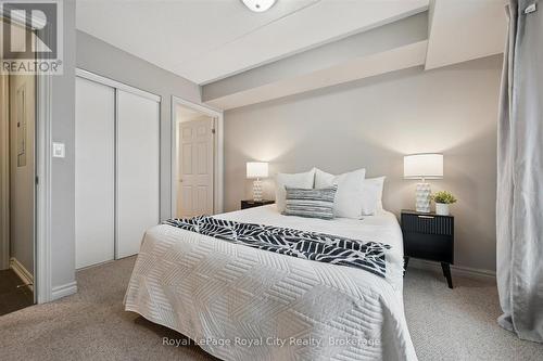 212 - 103 Westminster Crescent, Centre Wellington (Fergus), ON - Indoor Photo Showing Bedroom