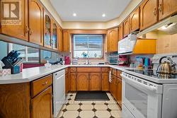 Barzotti Cabinets and Ceramic tile - 