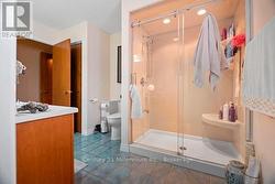 Main Floor Bathroom - 