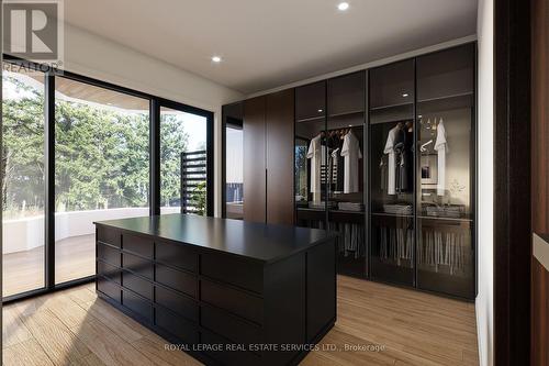 Primary Dressing Room - Fourth Level - 32 Rowanwood Avenue, Toronto, ON 