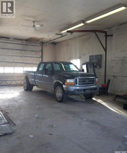 Kippen Farm, Shamrock Rm No. 134, SK - Indoor Photo Showing Garage