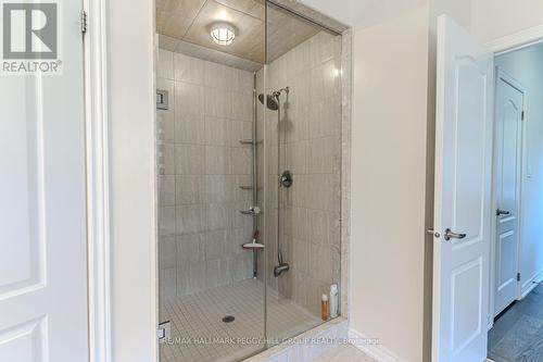 102 Pine Hill Road, Bradford West Gwillimbury, ON - Indoor Photo Showing Bathroom